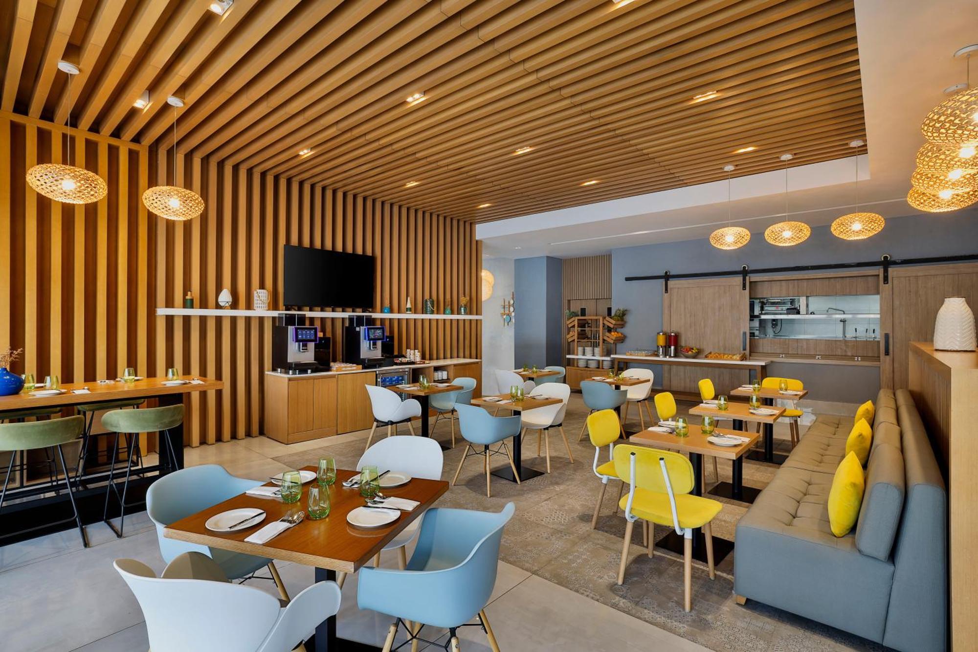 Element Al Jaddaf, Dubai Hotel Bagian luar foto